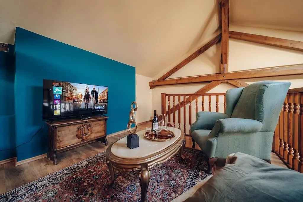 Appartamento Magnificent Historical Penthouse In The Heart Of Praga